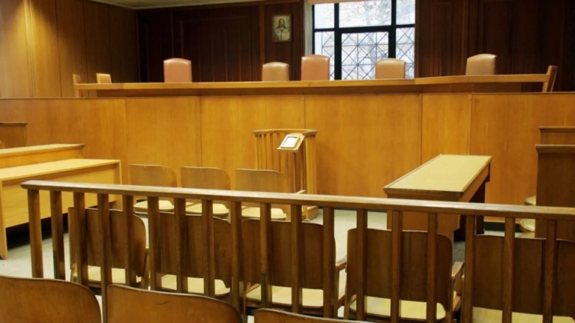ΑΘΩΟΣ ΚΡΙΘΗΚΕ ΑΠΟ ΤΟ ΔΙΚΑΣΤΗΡΙΟ ΕΡΓΑΖΟΜΕΝΟΣ ΣΕ ΔΗΜΟ ΓΙΑ ΠΑΡΑΝΟΜΗ ΠΡΟΣΒΑΣΗ ΣΕ ΣΥΣΤΗΜΑ ΠΛΗΡΟΦΟΡΙΩΝ