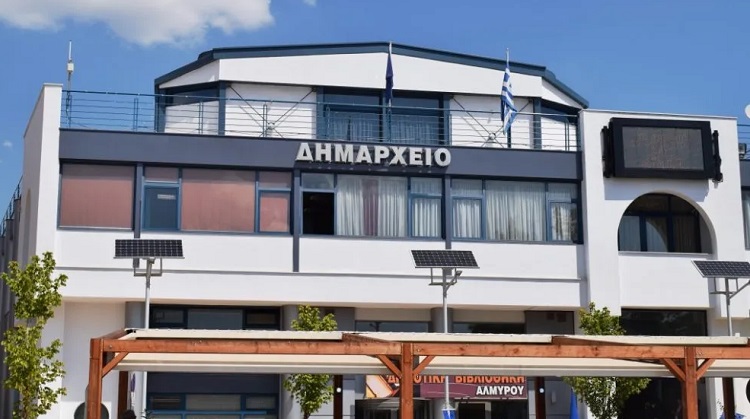 ΔΕΚΤΗ Η ΠΡΟΣΩΡΙΝΗ ΔΙΑΤΑΓΗ ΓΙΑ ΔΕΚΑΤΡΕΙΣ ΣΥΜΒΑΣΙΟΥΧΟΥΣ ΕΡΓΑΖΟΜΕΝΟΥΣ ΤΟΥ ΠΡΟΓΡΑΜΜΑΤΟΣ 55 ΑΝΩ ΣΤΟ ΔΗΜΟ ΑΛΜΥΡΟΥ